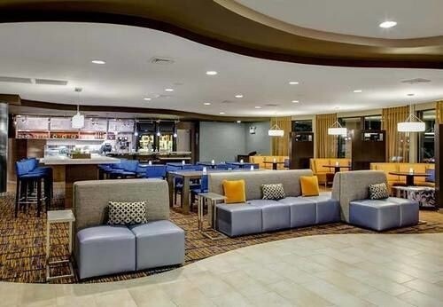 More Photos Of 580 Millennium Blvd, Brunswick Hotel For Sale