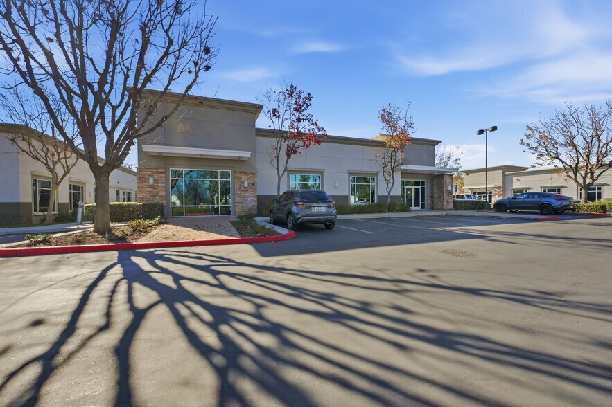 More Photos Of 5839 Pine Ave, Chino Hills Coworking Space