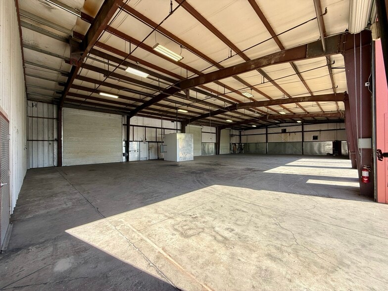 More Photos Of 3865 Rockbottom St, North Las Vegas Industrial For Lease