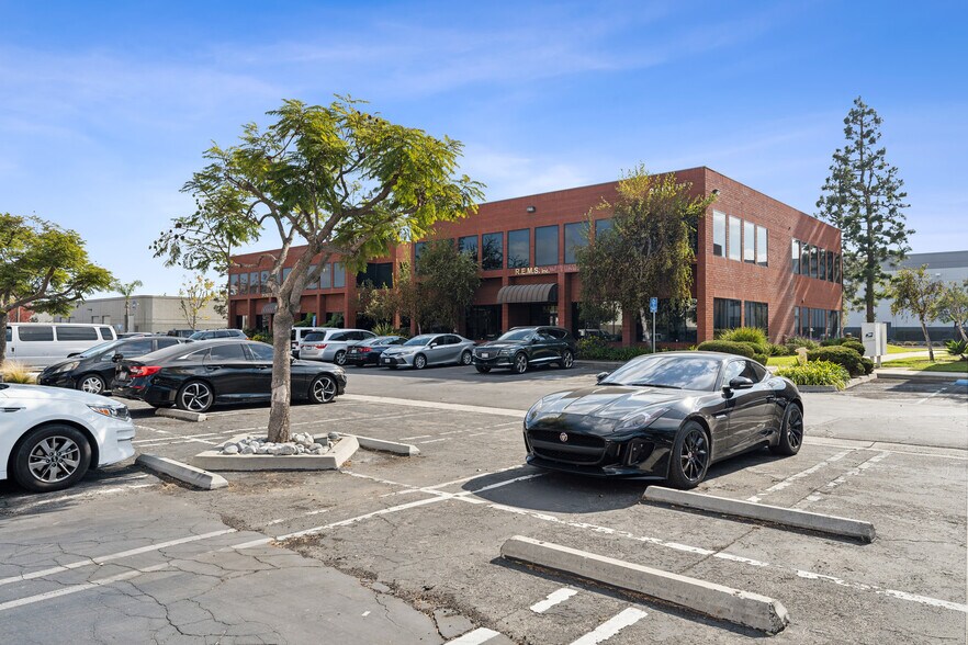 More Photos Of 2461 W 208th St, Torrance Loft Creative Space For Lease