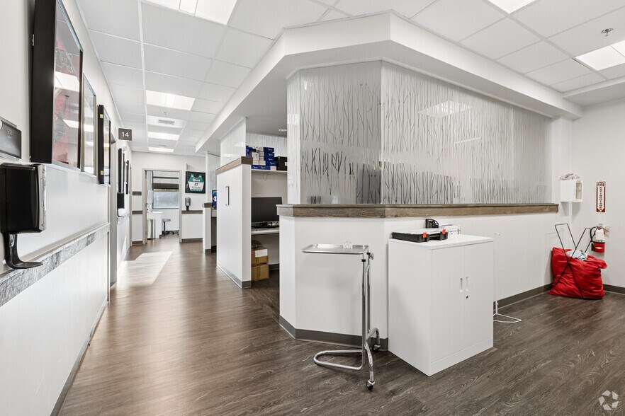 More Photos Of 226 Lusher Ct, Frisco General Retail For Sale