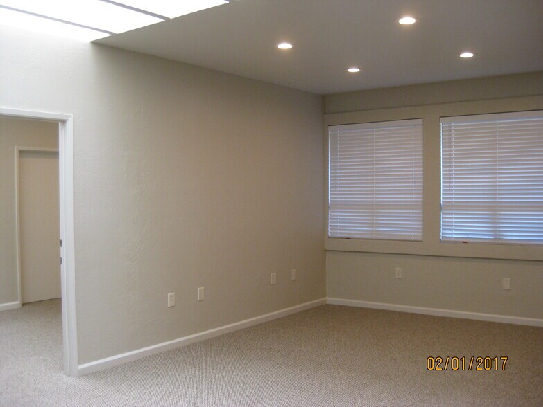 More Photos Of 4145 Clares St, Capitola Office For Lease