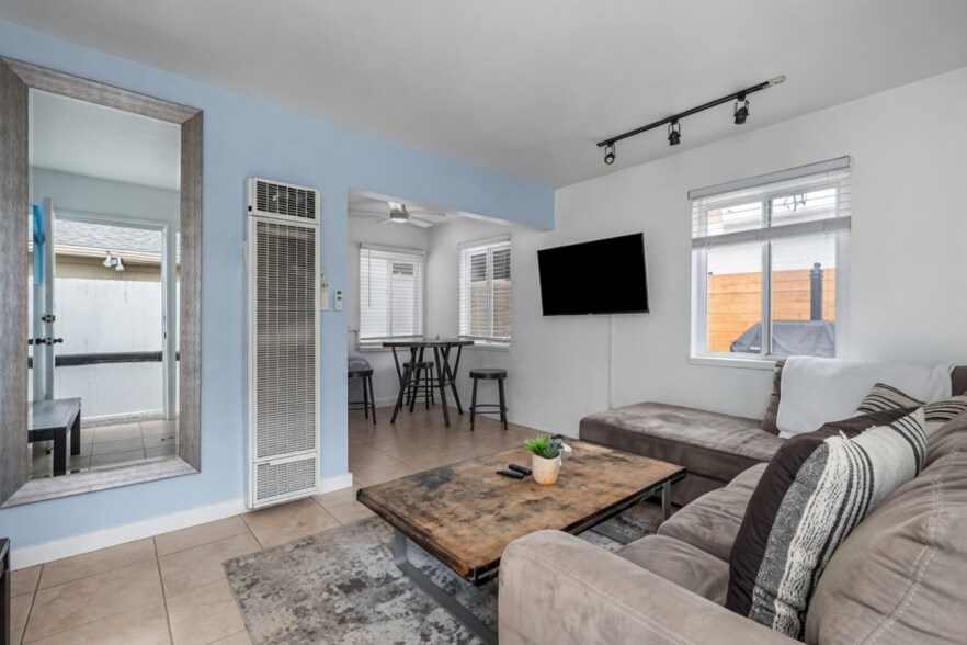 More Photos Of 1566 Reed Ave, San Diego Apartments For Sale