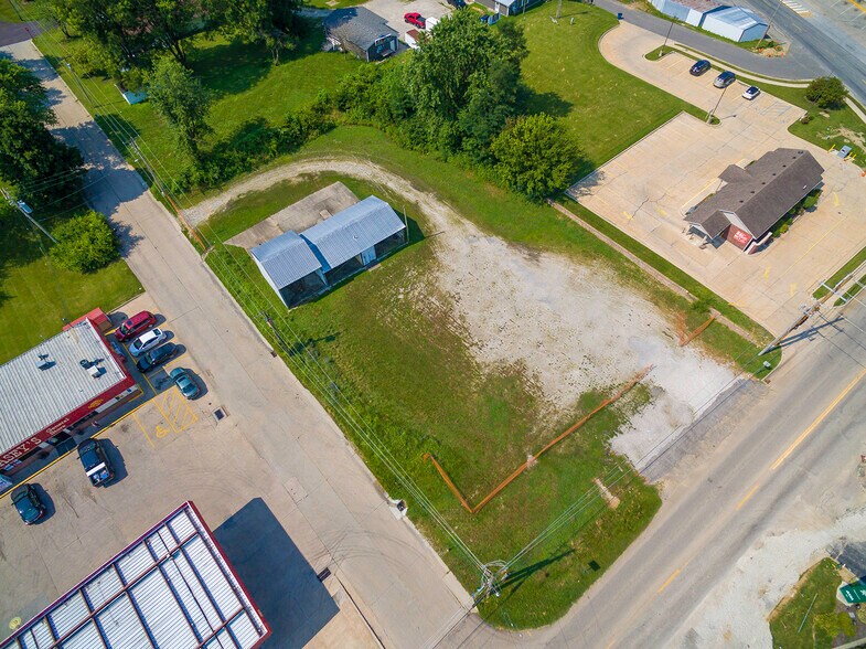 More Photos Of 402 E Broadway, Ashland Land For Lease