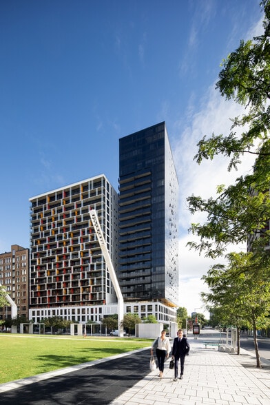 Primary Photo Of 1593 Rue Clark, Montréal General Retail For Lease