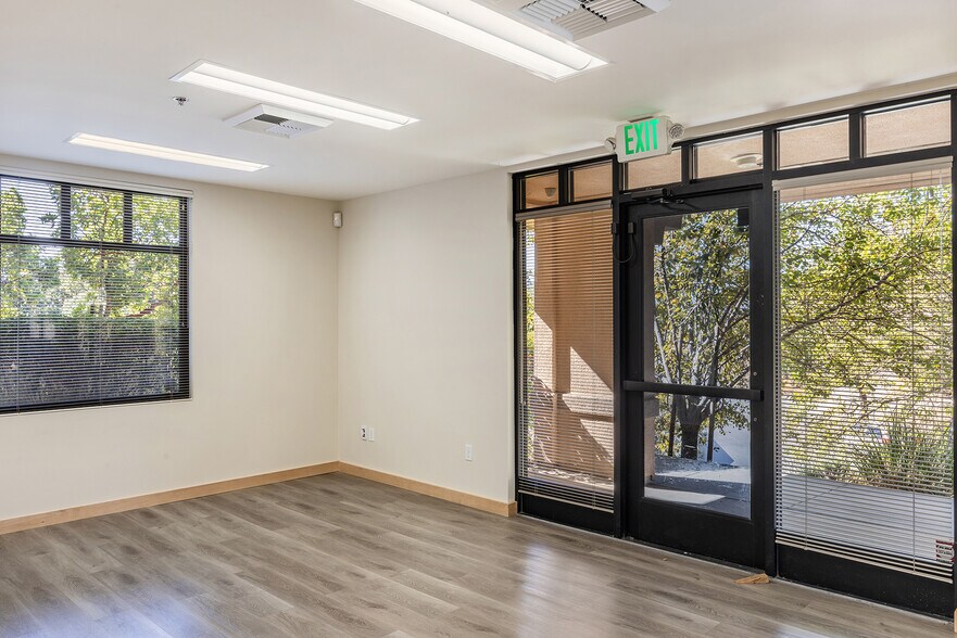 More Photos Of 690 De Long Ave, Novato Office For Sale