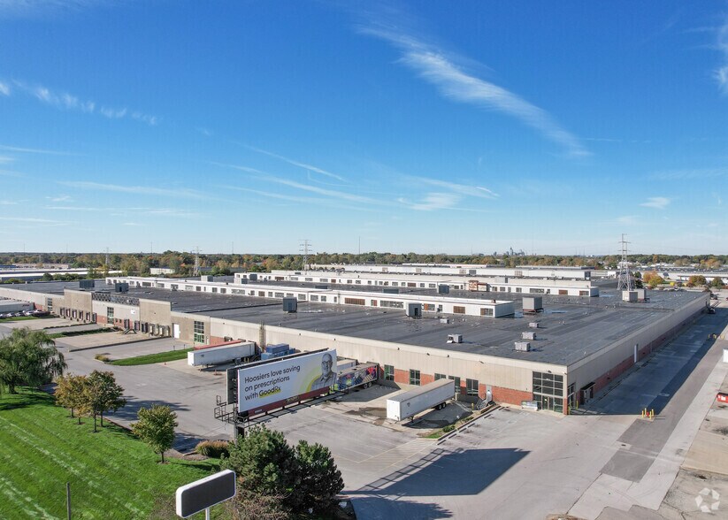 More Photos Of 2900 N Shadeland Ave, Indianapolis Warehouse For Lease