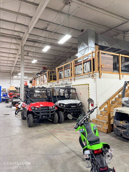 More Photos Of 63028 Sherman Rd, Bend Warehouse For Lease