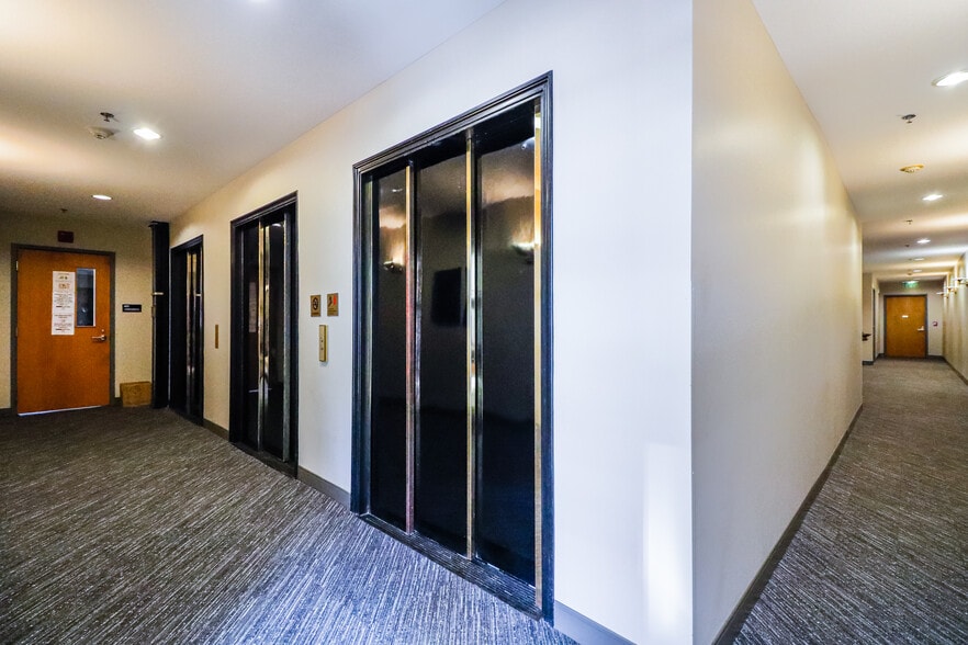 More Photos Of 108-122 W Jefferson St, Syracuse Office Residential For Sale