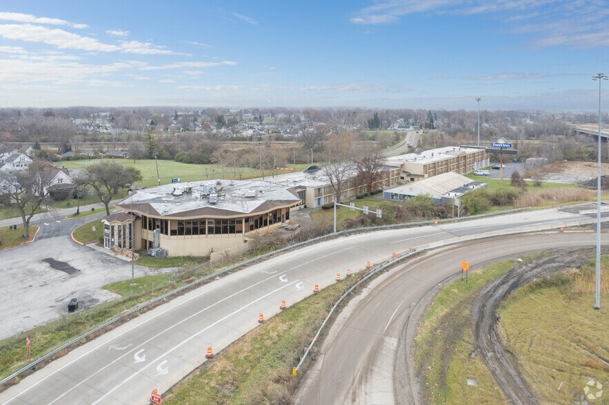 More Photos Of 1800 Miami St, Toledo Hotel For Sale