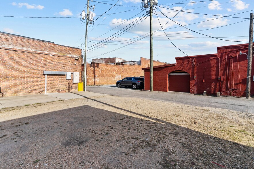 More Photos Of 123 S Railroad Ave, Dunn General Retail For Sale