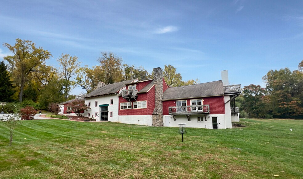 More Photos Of 381 Brinton Lake Rd, Thornton Office For Lease