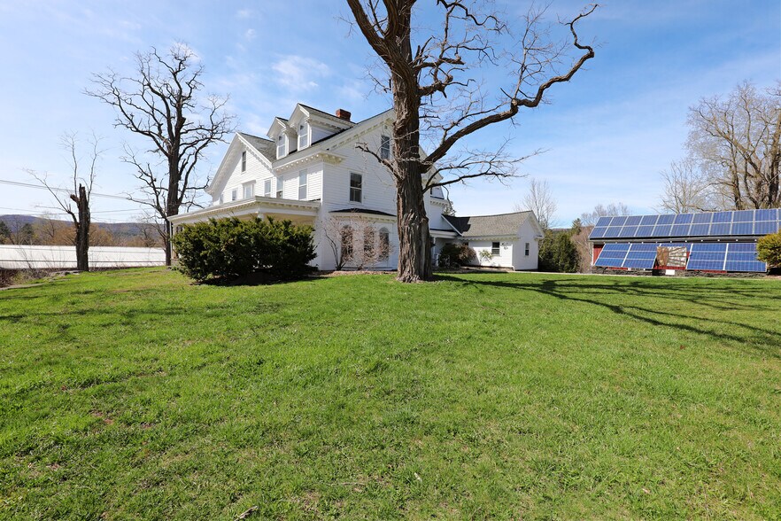 More Photos Of 43355 NY-28 Rt, Arkville Office Residential For Sale