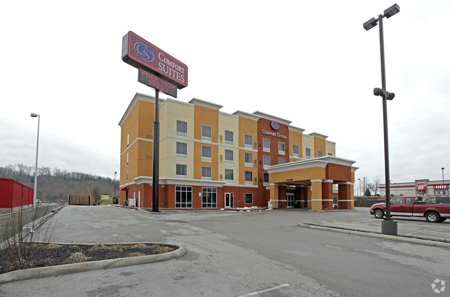More Photos Of 7230 Region Ln, Knoxville Hotel For Sale