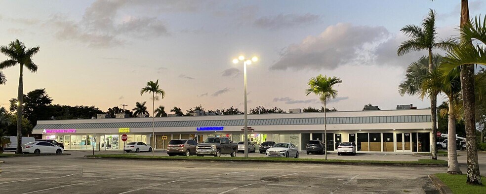 More Photos Of 1219-1245 NE 8th St, Homestead Freestanding For Lease