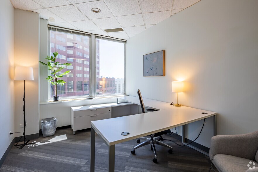 More Photos Of 110 16th St, Denver Coworking Space