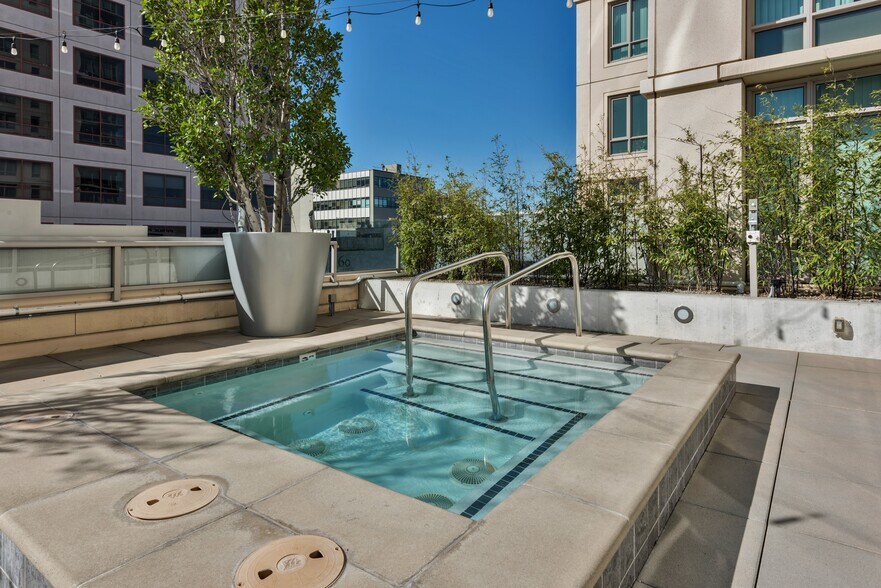 More Photos Of 100 Grand Ave, Oakland Apartments For Lease