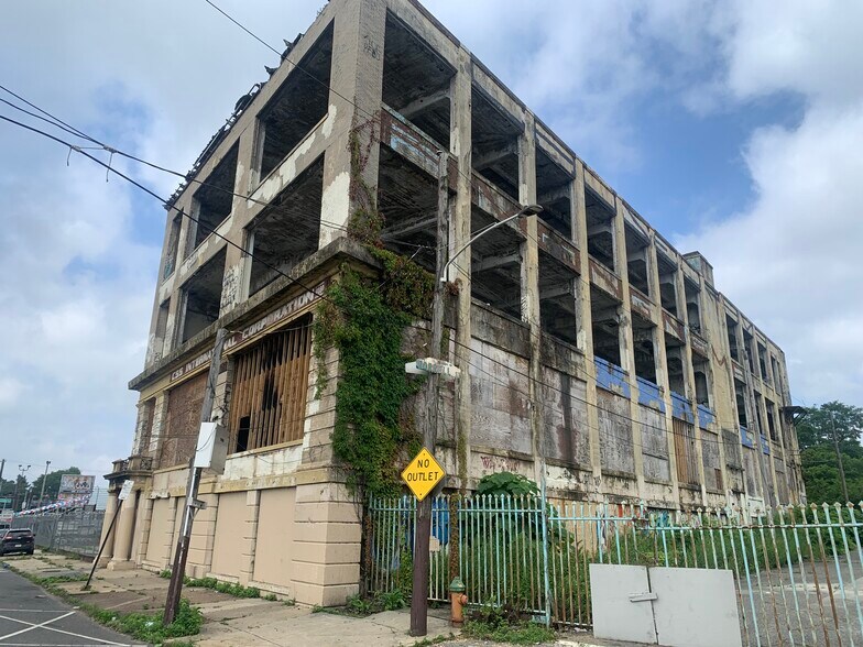 More Photos Of 4076 Torresdale Ave, Philadelphia Warehouse For Sale