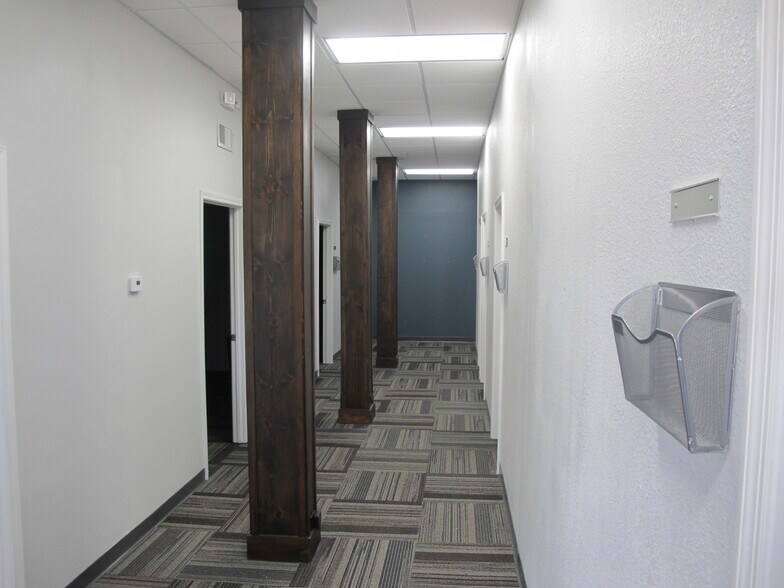 More Photos Of 204 N Main Ave, Republic Office For Sale