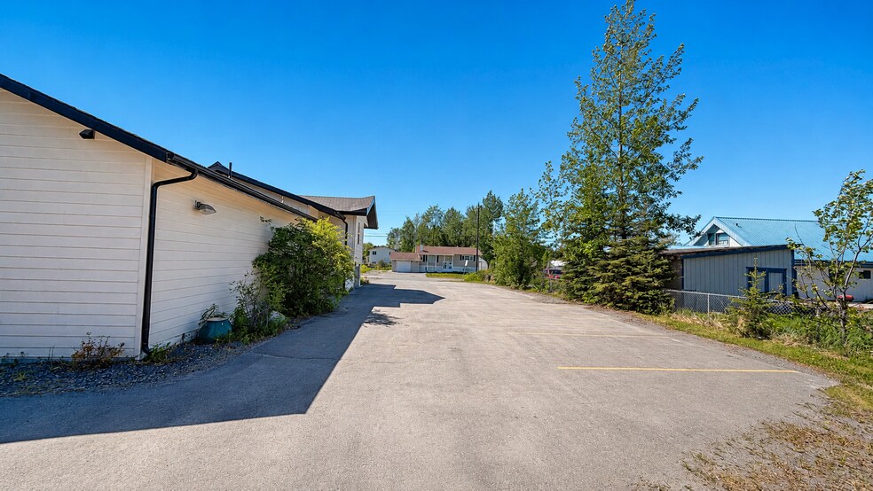 More Photos Of 198 W Marydale Ave, Soldotna Medical For Sale
