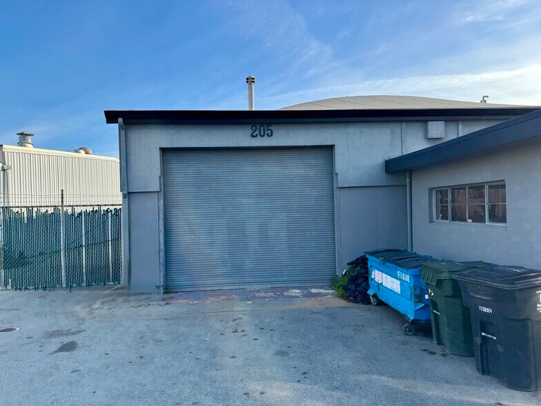 Primary Photo Of 205 Old County Rd, San Carlos Service For Lease