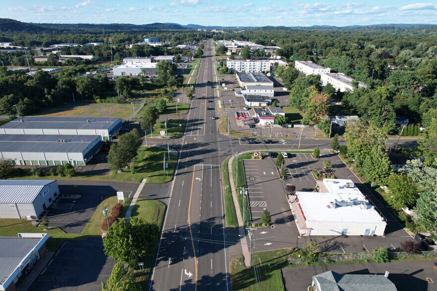 More Photos Of 476 Washington Ave, North Haven Restaurant For Sale