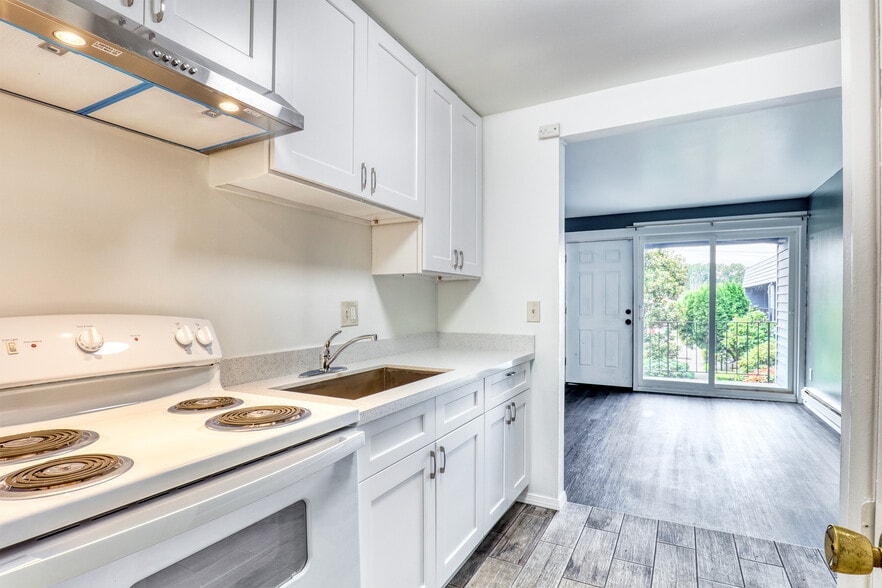 More Photos Of 720 Washington Ave N, Kent Apartments For Sale