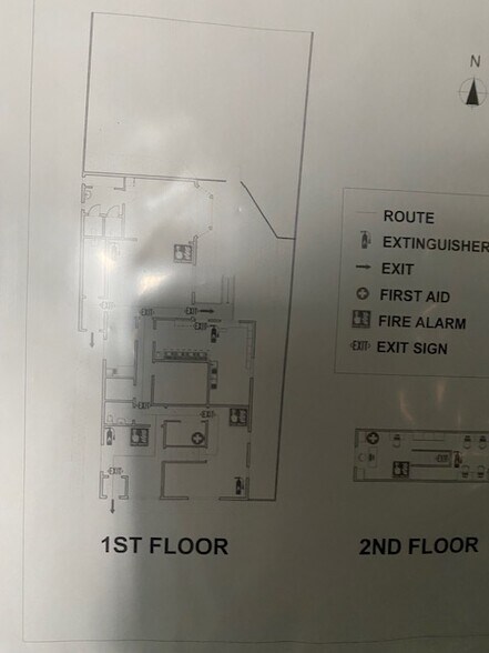More Photos Of 1717 Howard St, Evanston General Retail For Sale