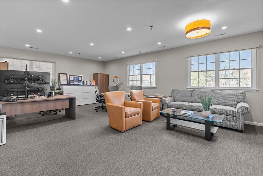 More Photos Of 790 Newtown Yardley Rd, Newtown Medical For Sale