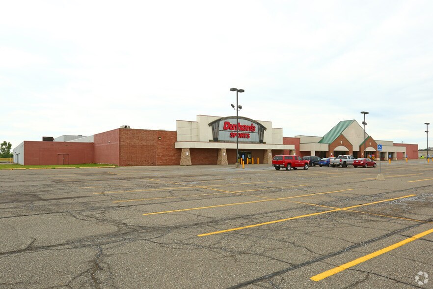 Primary Photo Of 13333 Eureka Rd, Southgate Freestanding For Lease