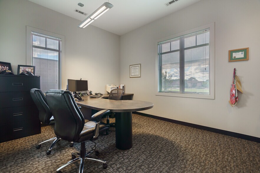 More Photos Of 112 Harmony Crossing, Eatonton Medical For Lease