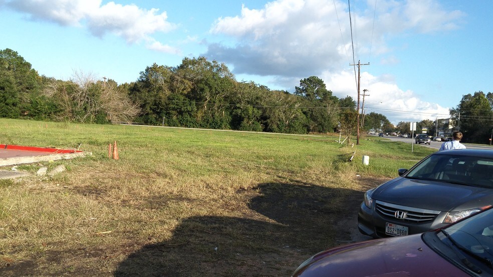 More Photos Of 709 E Hwy 6, Alvin Land For Sale