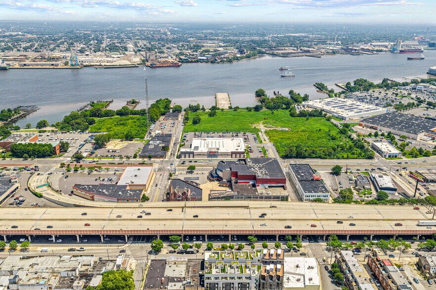 More Photos Of 1403 S Christopher Columbus Blvd, Philadelphia General Retail For Sale