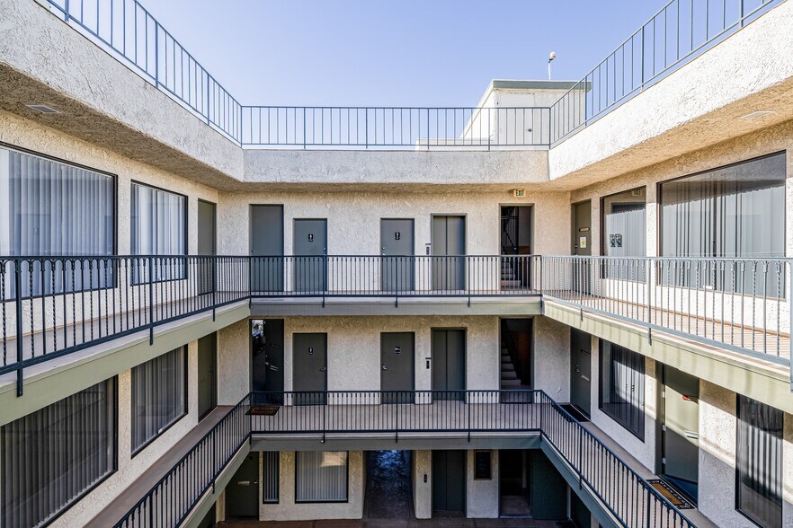 More Photos Of 23717 Hawthorne Blvd, Torrance Office For Lease