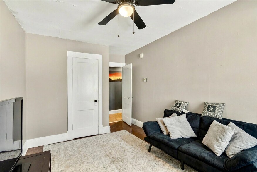 More Photos Of 9 S Main St, Manchester Storefront Retail Residential For Sale