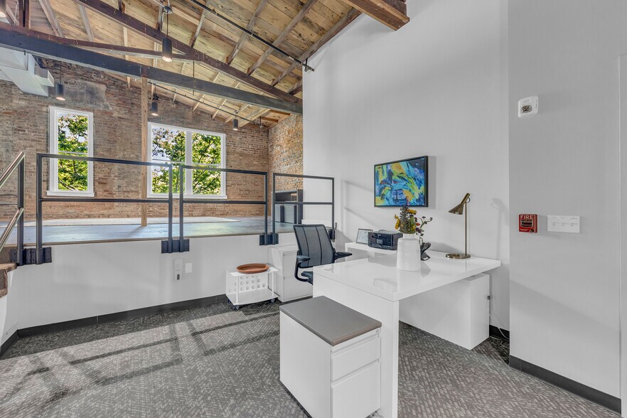 More Photos Of 510-512 Broad St, Rome Office For Lease