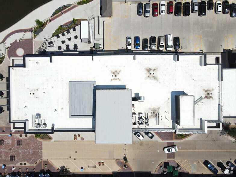 More Photos Of 50 S 1st St, St Charles Apartments For Lease