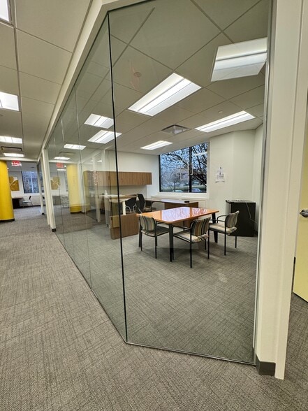 More Photos Of 1700 E Putnam Ave, Old Greenwich Office For Lease