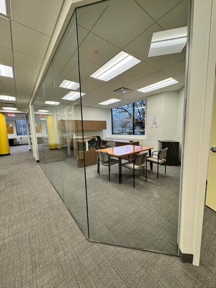 More Photos Of 1700 E Putnam Ave, Old Greenwich Office For Sale