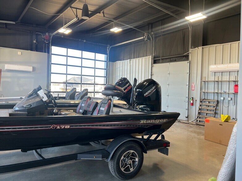 More Photos Of 14040 Joel McDonald Dr, Oklahoma City Freestanding For Sale