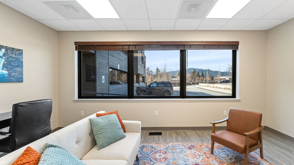 More Photos Of 100 2nd St E, Whitefish Office For Lease