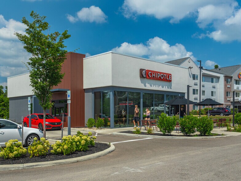 Primary Photo Of 695 Zane St, Zanesville Fast Food For Sale