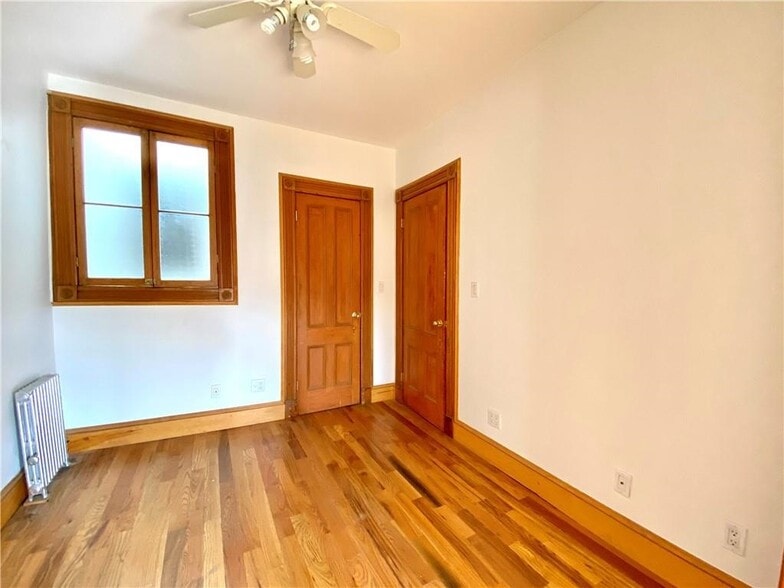 More Photos Of 135 5th Ave, Brooklyn Storefront Retail Residential For Sale
