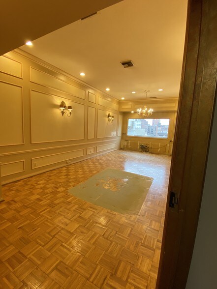 More Photos Of 1108 Olive St, Saint Louis Office For Sale