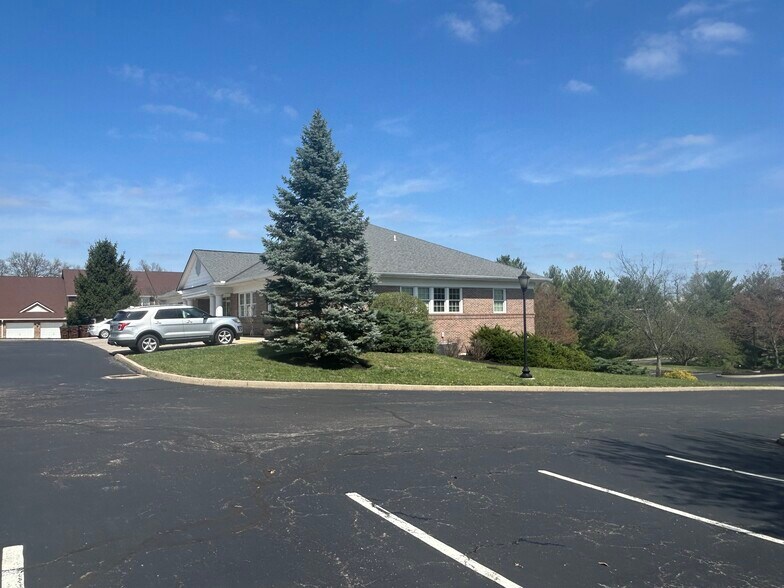 More Photos Of 5680 Bridgetown Rd, Cincinnati Medical For Sale
