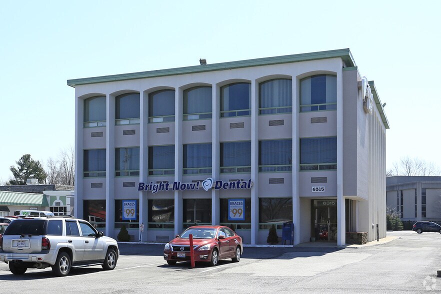 Primary Photo Of 6315 Pearl Rd, Parma Heights Medical For Lease