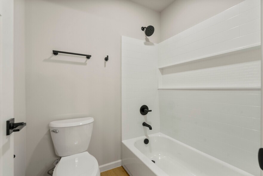 More Photos Of 28801 141st S st, Coweta Apartments For Sale
