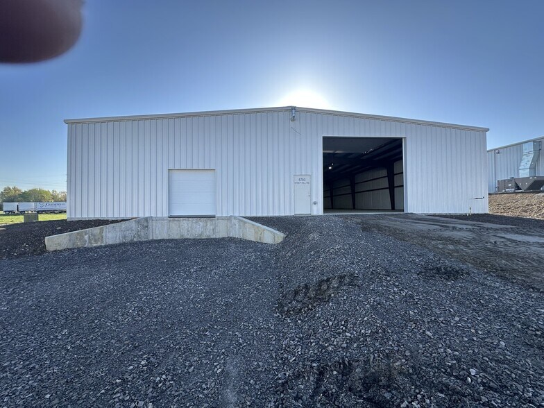 Primary Photo Of 5703 Steep Hill Rd, Fort Smith Warehouse For Lease