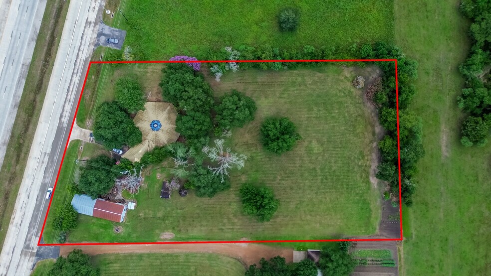 More Photos Of 4579 SE I 10 Frontage Rd, Sealy Land For Sale