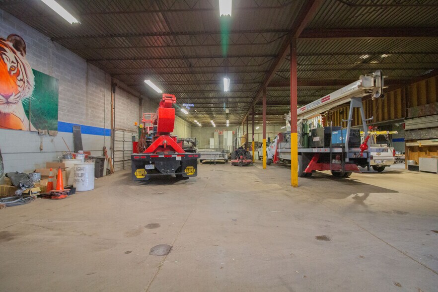 More Photos Of 407 E Ransom St, Kalamazoo Manufacturing For Sale